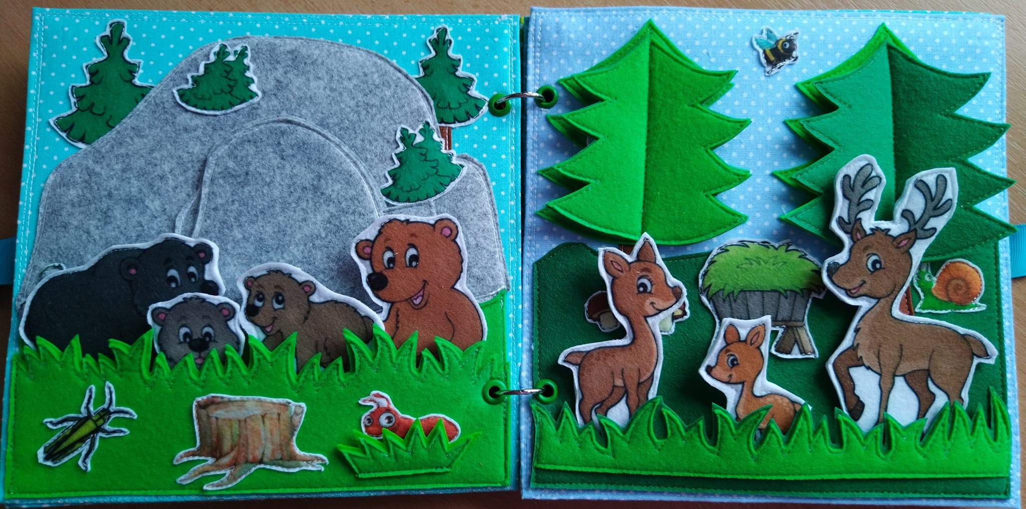 Quiet Book  stránka LES