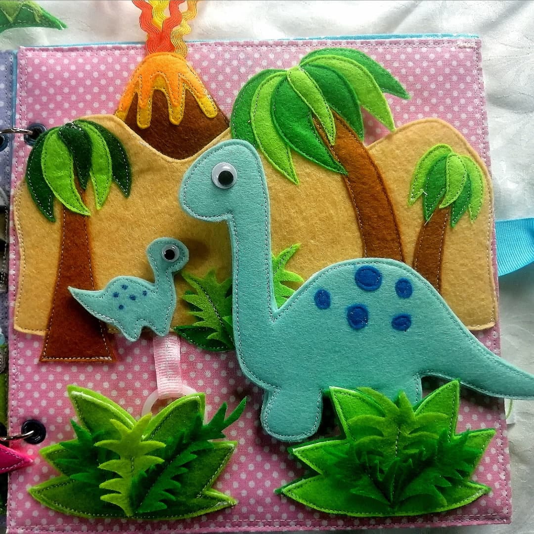 Quiet Book stránka DINOSAURUS